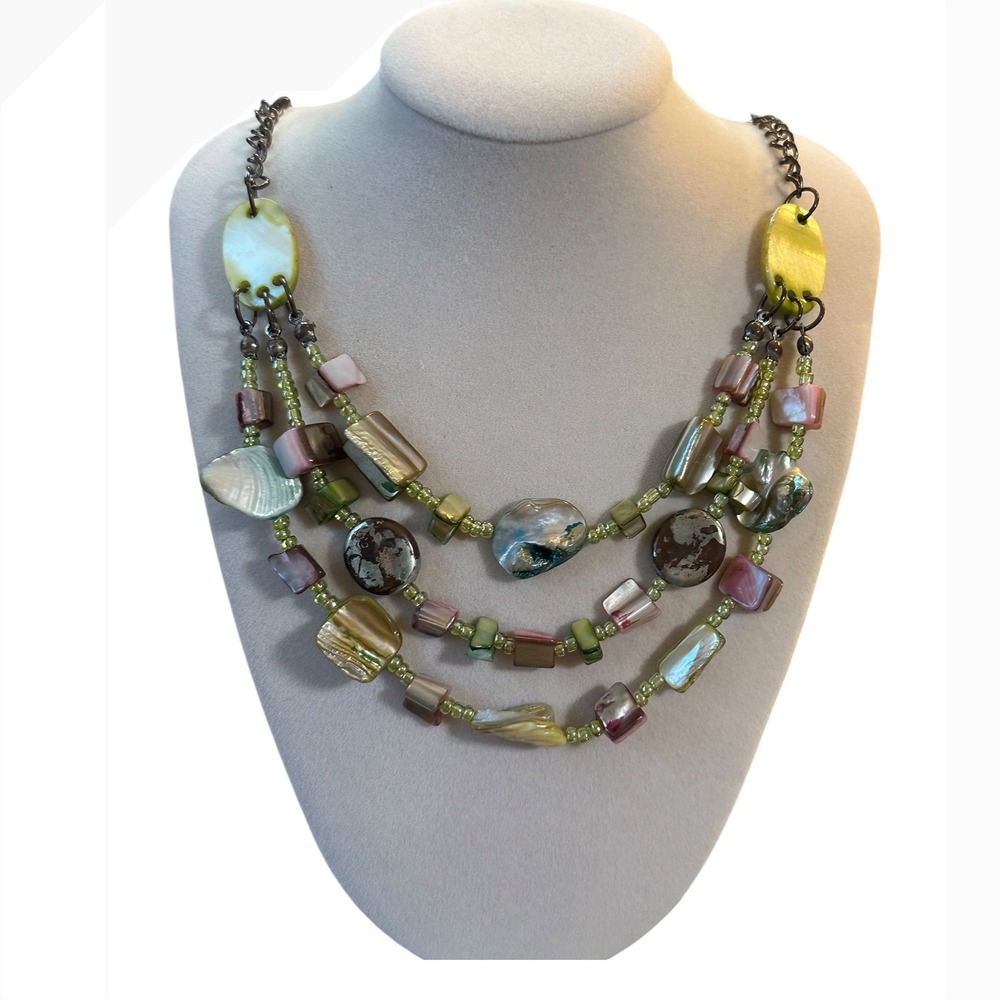 Multi Strand Shell Mother of Pearl Statement Necklace Green Pink Bronze 20 Inch